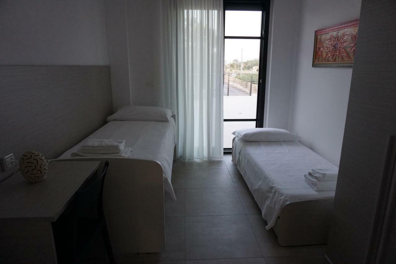 Albachiara Residence Chieuti Bagian luar foto